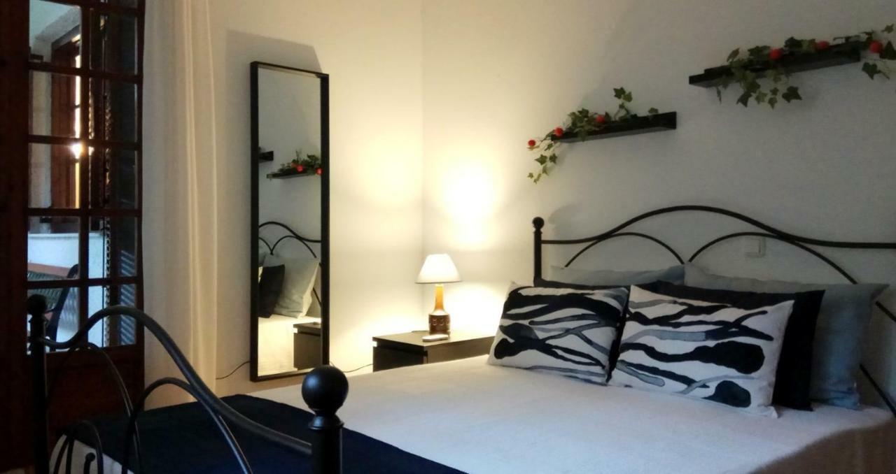 House Inside Garden Apartment Volos Ngoại thất bức ảnh