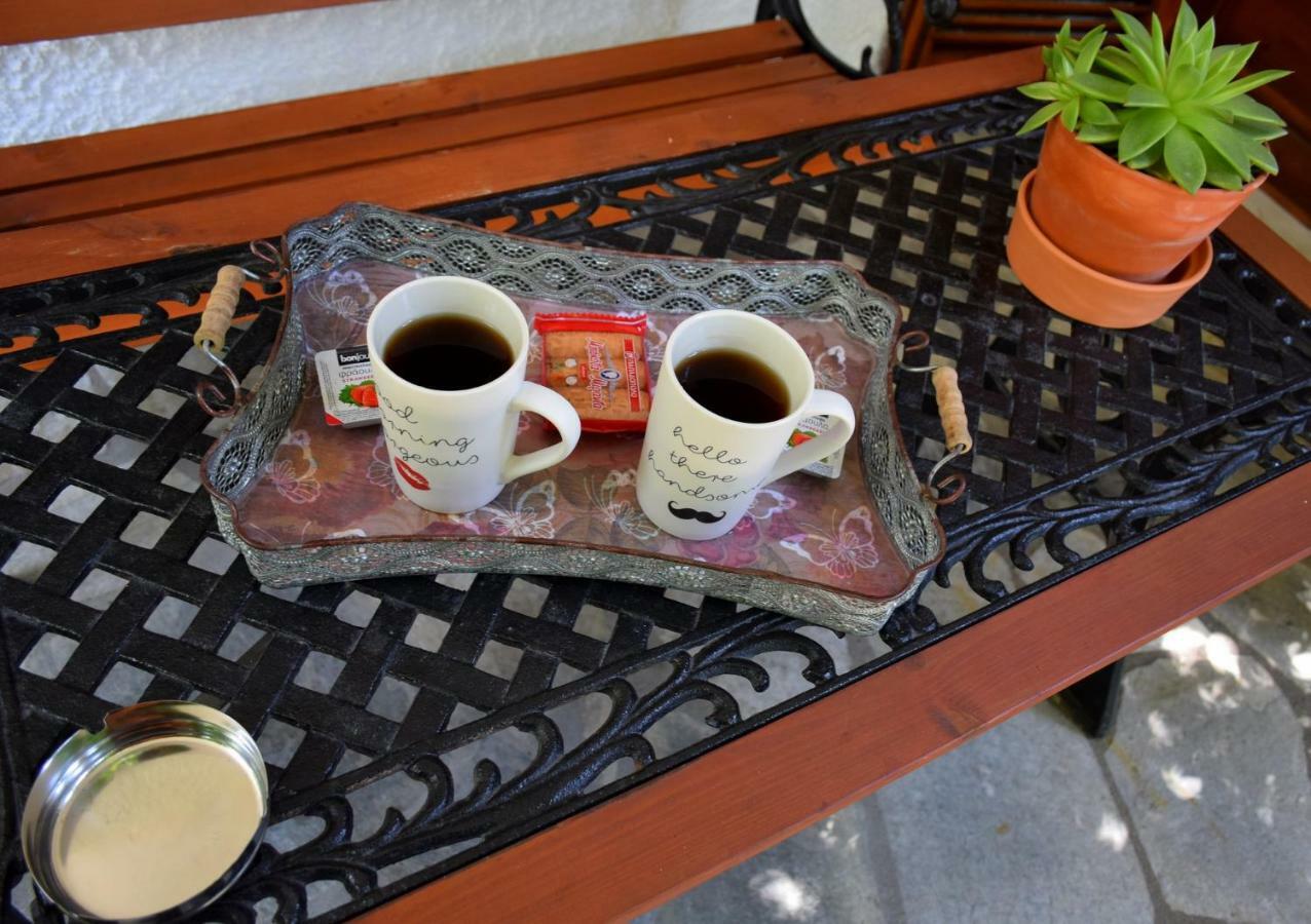 House Inside Garden Apartment Volos Ngoại thất bức ảnh